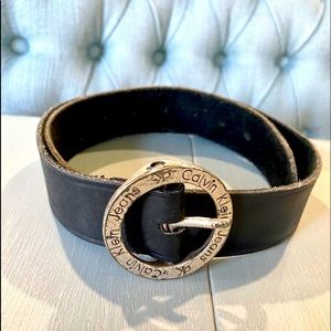 Calvin Klein Women Belt Black Leather 
Sz.Small